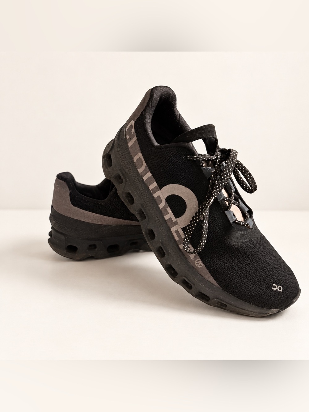 On Cloudmonster Women’s Running Shoes 9.5 Magnet Shark Black Gray